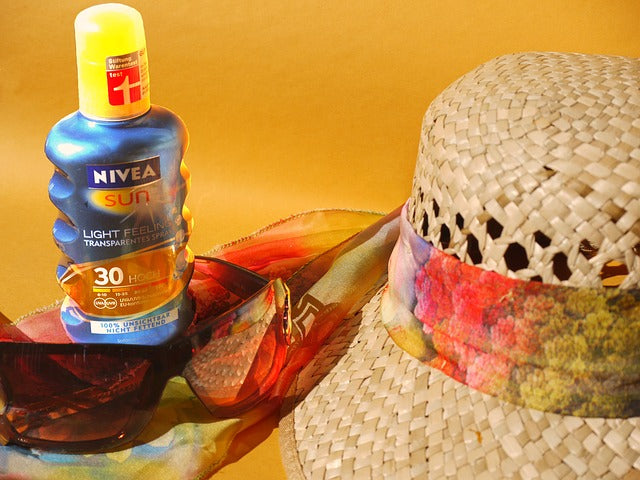 An Added Benefit to Slathering on the Sunscreen